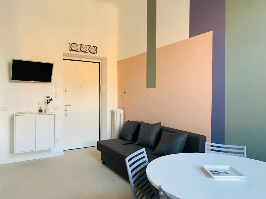 Stylish flat in Porta Romana-Fondazione Prada-1